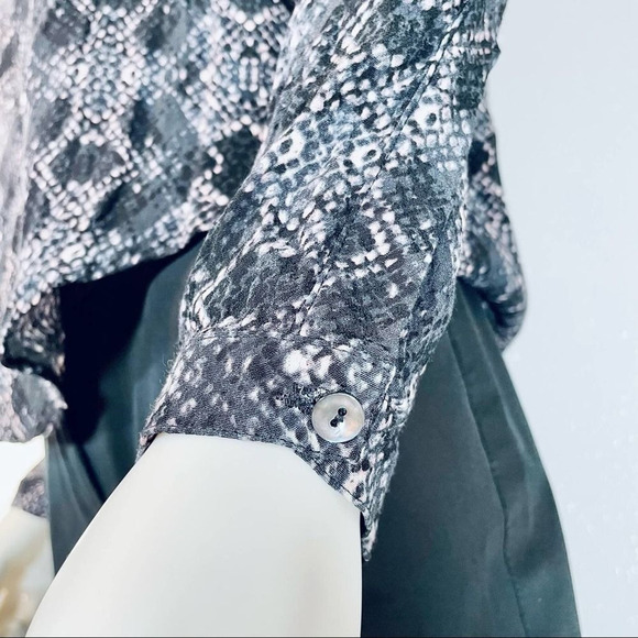 Michael Stars Off the Shoulder Long Sleeve Blouse - Picture 3 of 8